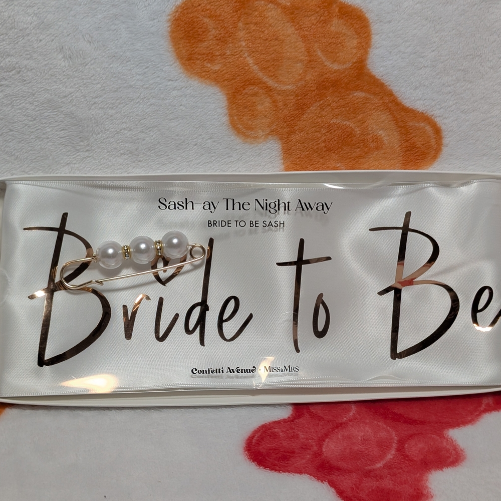 Bride to Be Sash - White